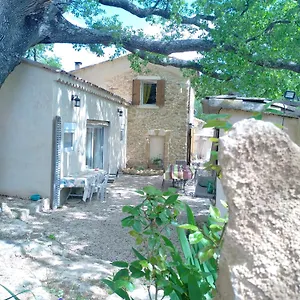 Sous Un Chêne Bicentenaire Avec Jardin Et Espace De W , Lambesc France